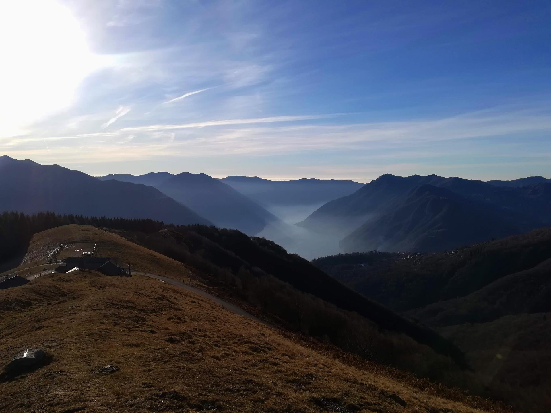 panorama dall'Alpe di Colonno, Val d'Intelvi, Lombardia
