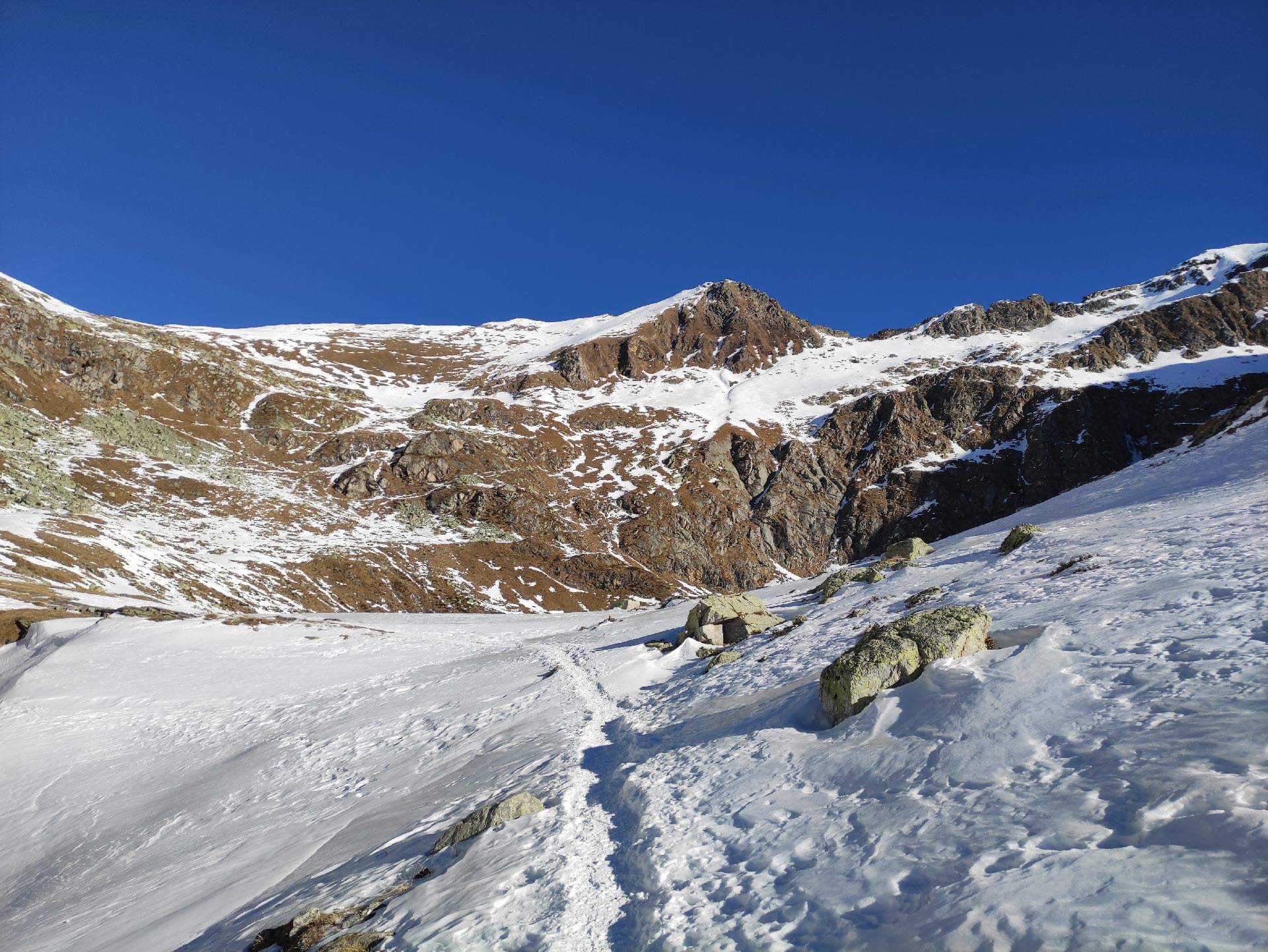 La Val Sambuzza, sullo sfondo la cima del Pizzo Zerna, Carona, Orobie Bergamasche